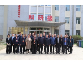 標題：呼和浩特市賽罕區人大文教委主任云振紀一行蒞臨呼和浩特分院調研考察
瀏覽次數：1272
發表時間：2023-04-26