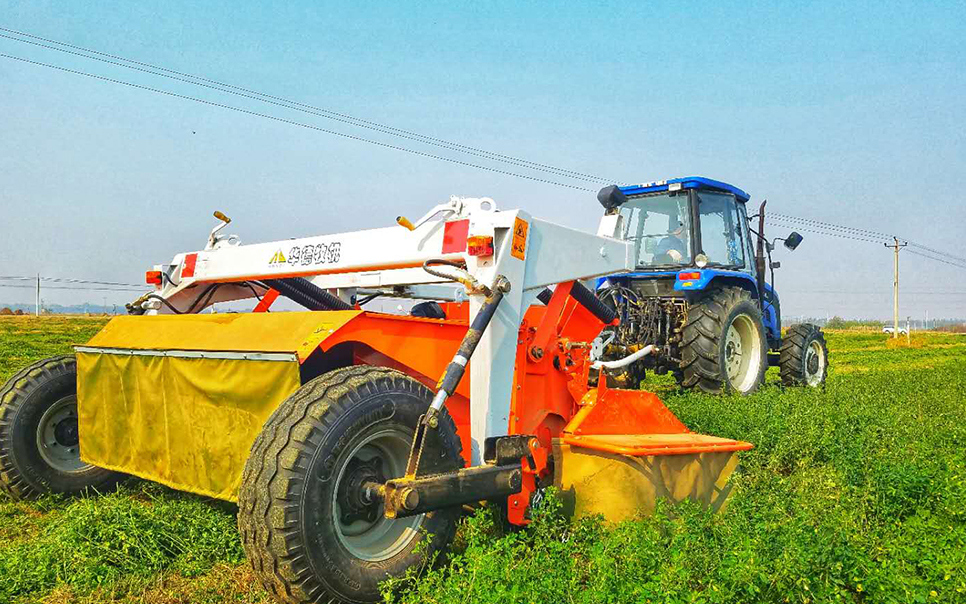 標題：9GBXQ-3.0型旋轉(zhuǎn)式切割壓扁機
瀏覽次數(shù)：90
發(fā)表時間：2023-12-12
